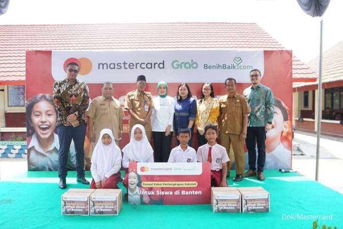 Mastercard Gandeng Grab dan BenihBaik.com Lakukan Kampanye untuk Siswa di Banten