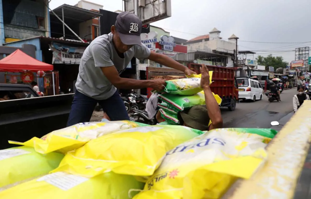 BPS: Hampir Seluruh Provinsi Mengalami Inflasi Beras