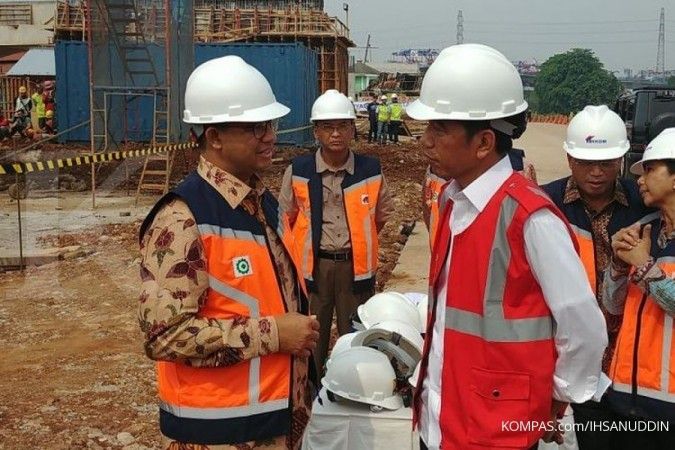 Jokowi dan Anies bicara empat mata di Tol Becakayu