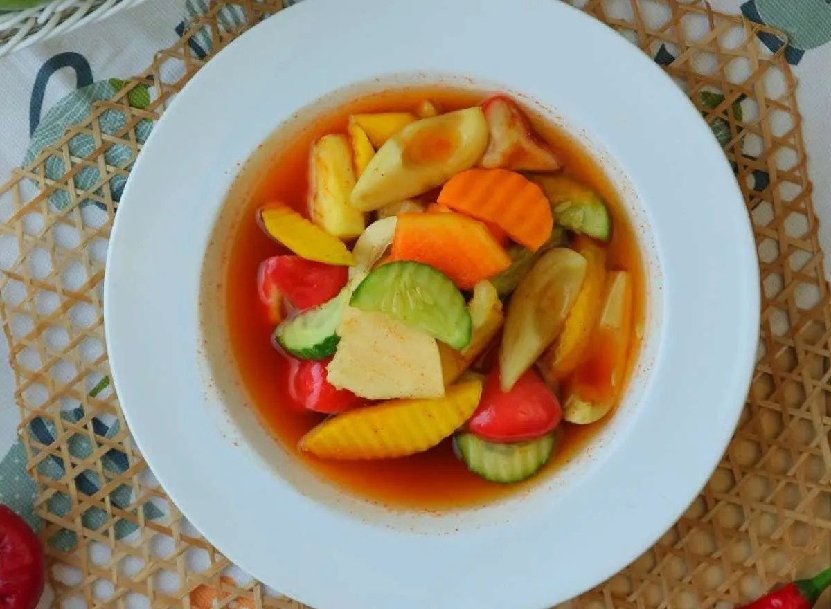 Resep Asinan Buah Tropis untuk Segarkan Dahaga Setelah Banyak Mengonsumsi Daging