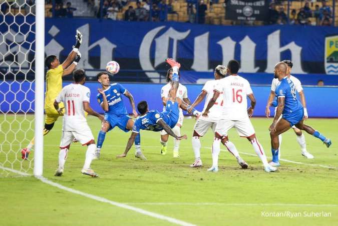 Persib Bandung Kalahkan Malut United dengan Skor 2-0