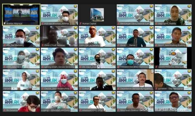 Semarakkan 1 Tahun AKHLAK, Brantas Abipraya Gelar Webinar