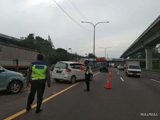 Jasa Marga Berlakukan Contraflow di Jalan Tol Jakarta-Cikampek