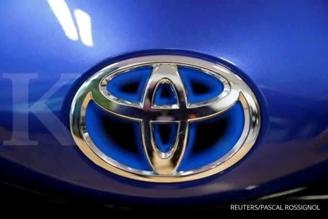 Japan's Toyota says profit soared in Jan-March amid pandemic