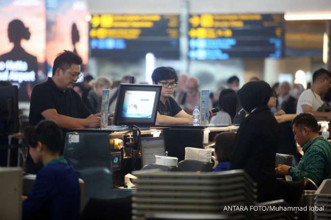Penumpang Pesawat Naik Saat Libur Sekolah, Harga Tiket Jadi Sulit Turun