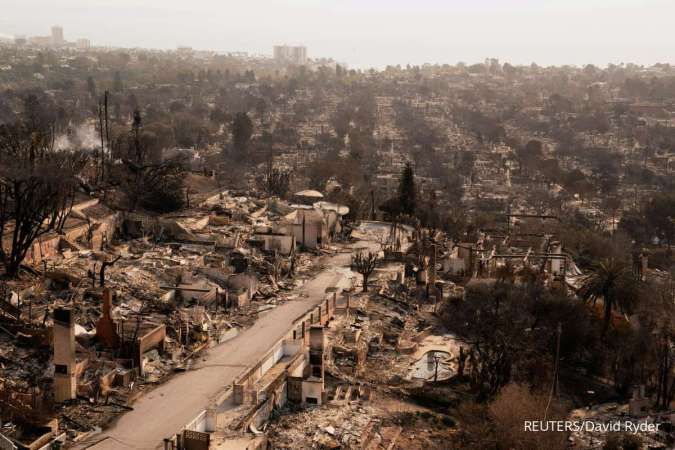 Sulitkan Pemadaman, Angin Kencang Santa Ana Diperkirakan Kembali Terjang Los Angeles