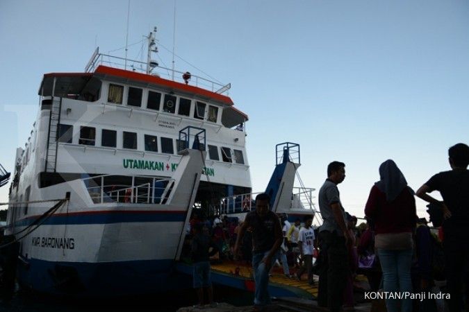 Pelayaran kapal feri Kupang dihentikan