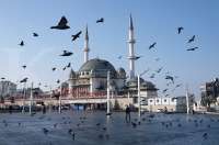 Gempa Magnitudo 6,2 Guncang Istanbul, Warga Berhamburan Keluar Gedung