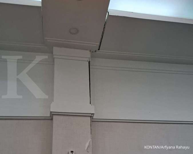 Keretakan di Gedung Heritage Kementerian ESDM.