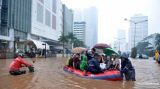 Citizens of Jakarta unite to help flood victims