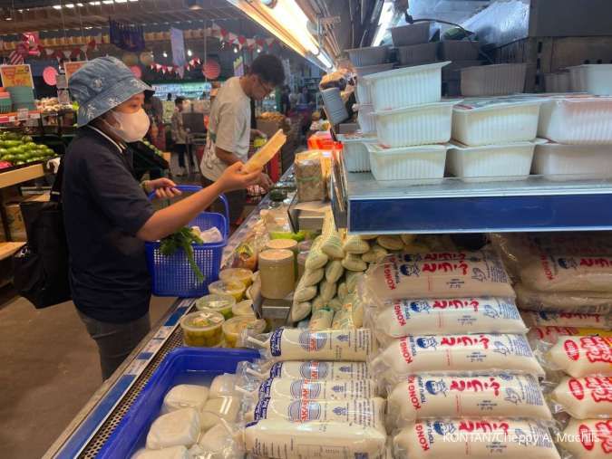 Di Balik Kenaikan IKK: Kelas Bawah Optimistis, Tapi Kelas Menengah Masih Hati-Hati