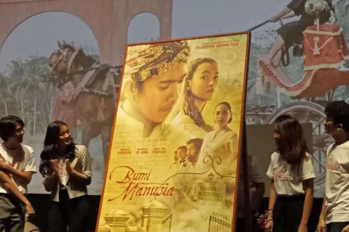 Falcon rilis official trailer film Bumi Manusia 