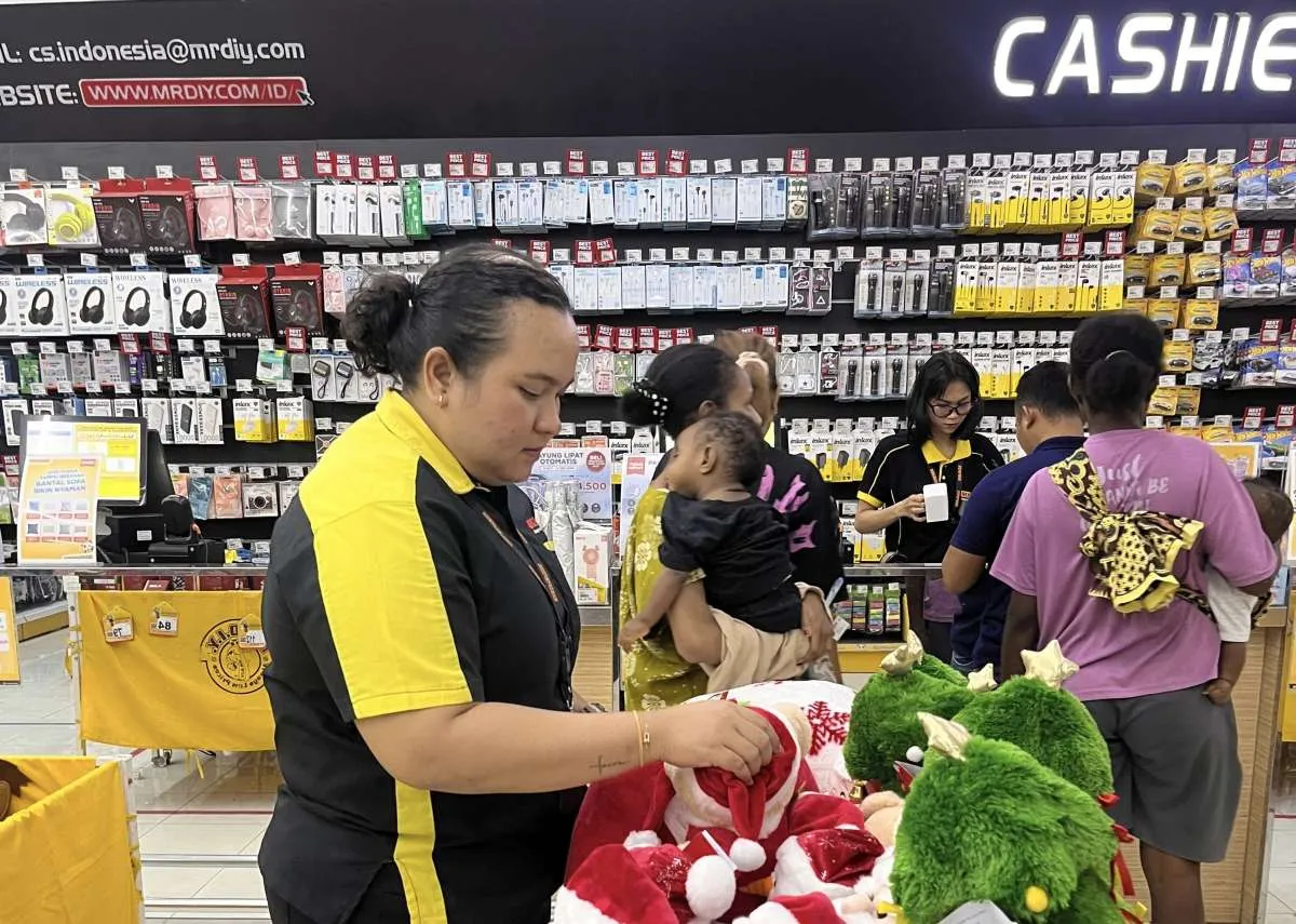 Ingin Jadi Wanita Karier Sukses? Ini Pelajaran dari Memimpin MR DIY di Daerah Timur