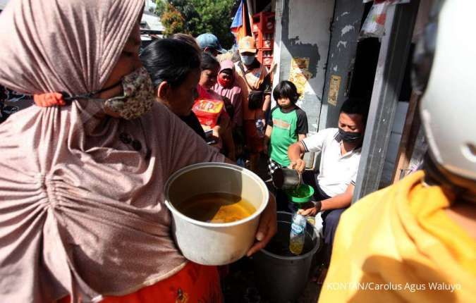 Sulit Capai HET, Ekonom Sarankan Harga Minyak Goreng Curah Dilepas ke Pasar