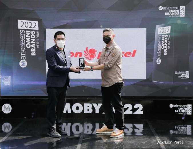 Lion Parcel Sukses Meraih Penghargaan Marketeers OMNI Brands of The Year 2022