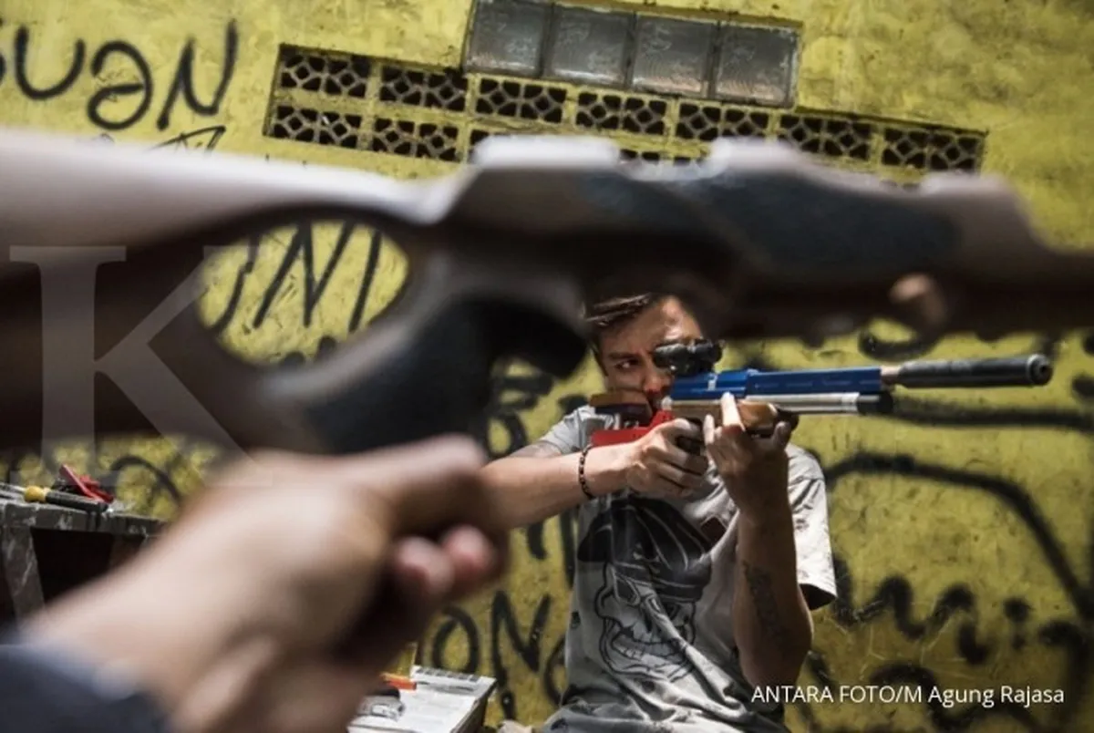 Membidik pasar online demi mengokang penjualan senapan