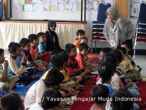 Rela mengajar di pelosok demi anak Indonesia