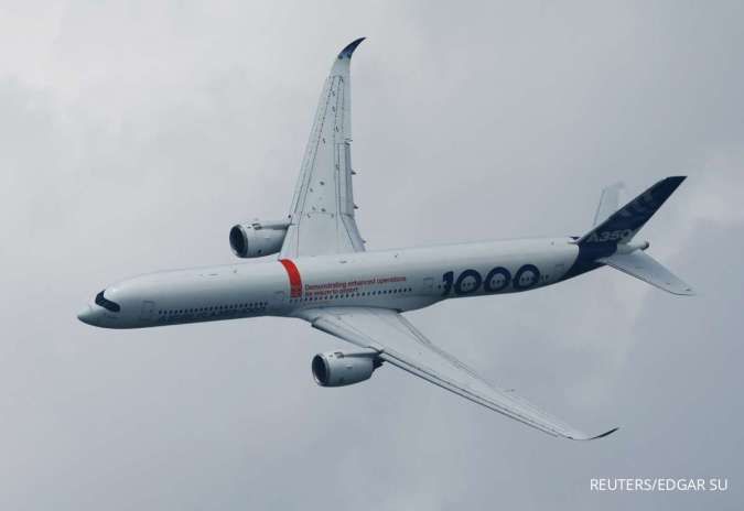Starlux Airlines Pesan Lima Pesawat Kargo dan Penumpang Airbus 