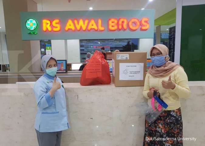 Sampoerna University Donasikan Face Shield Mask untuk RS di Jakarta