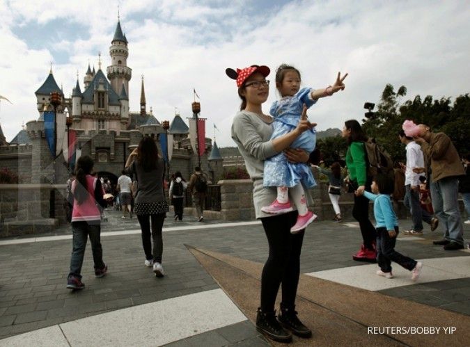 Disneyland Hong Kong kembali dibuka setelah tutup selama lima bulan karena corona