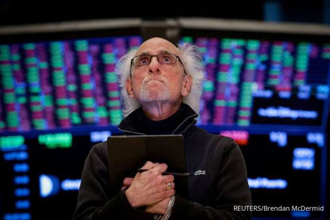 Wall Street Menguat Ditopang Rebound Saham Chip, Menantikan Laba Alphabet dan Intel