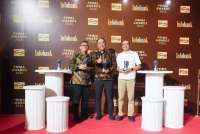 Digitalisasi Perkuat Layanan, bank bjb Raih Lima Titanium di Ajang PRIMA Awards 2026