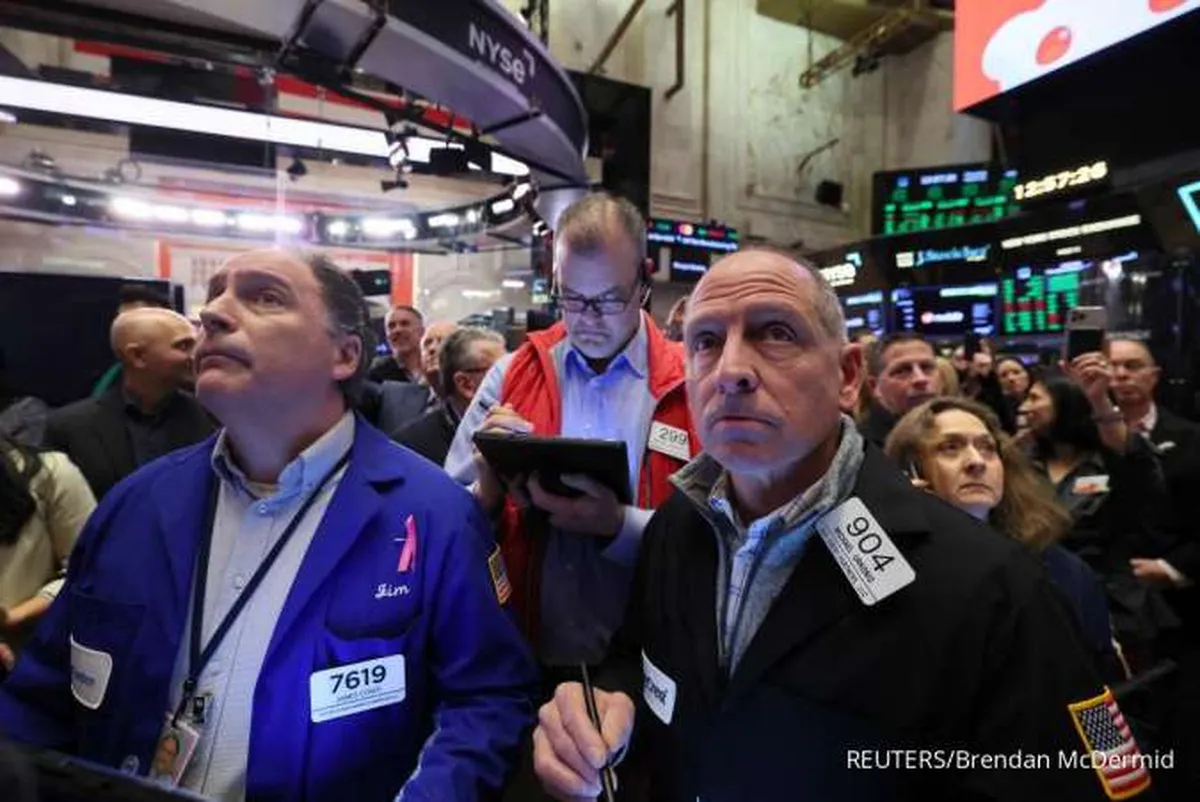 Wall Street: S&P 500 dan Nasdaq Ditutup Koreksi Tipis, Dow Jones Sukses Menguat