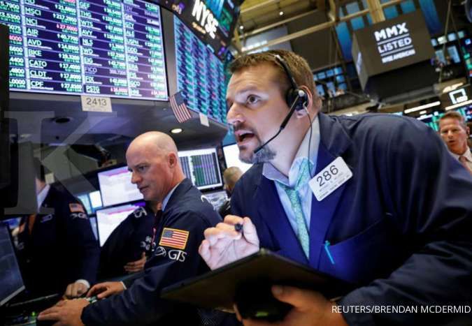 Wall Street dibuka memerah dibayangi data ekonomi China dan laporan kinerja emiten