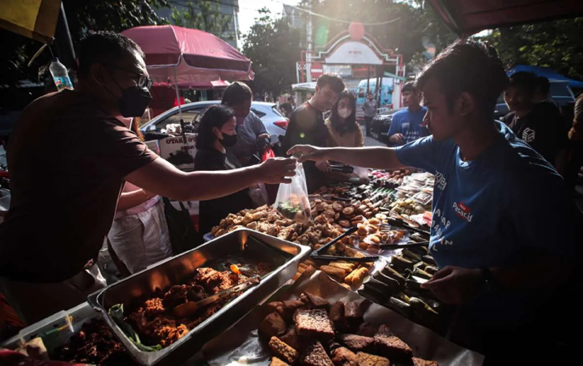 Cek Waktu Adzan Maghrib, Ini Jadwal Buka Puasa Kota Makassar Senin (23/2)