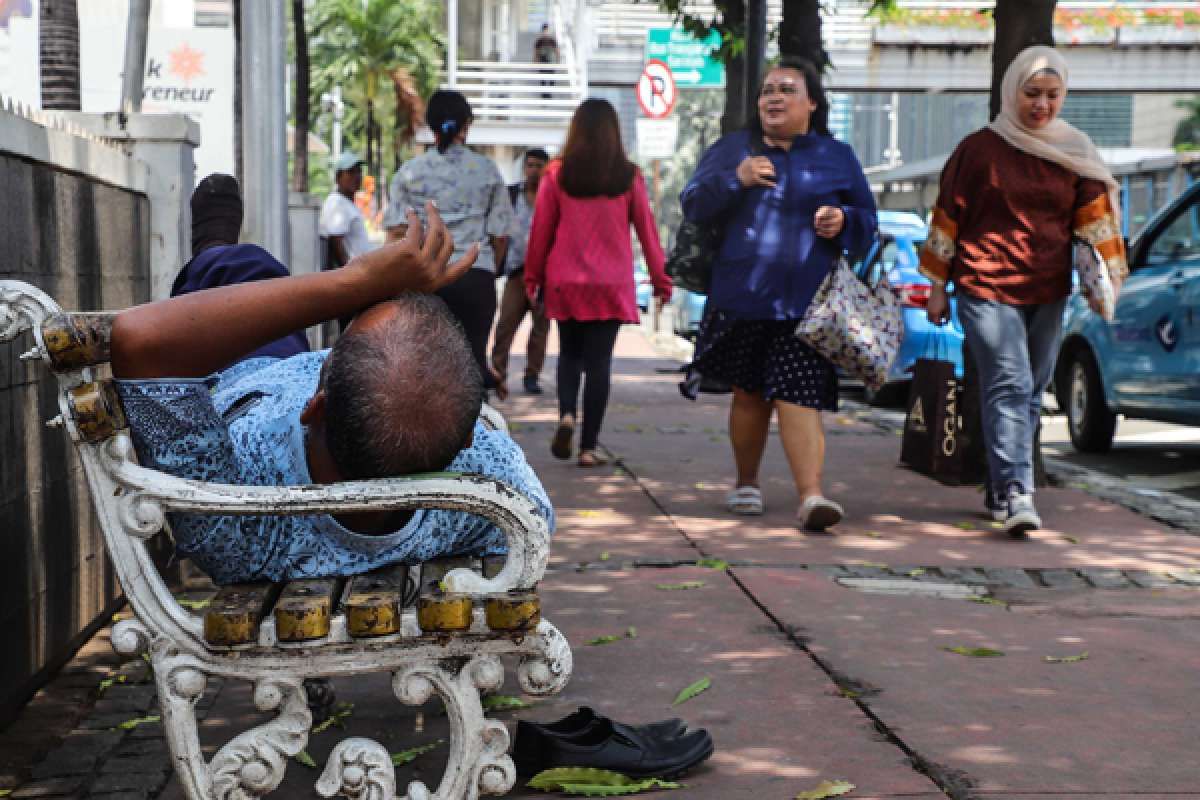 Pemerintah Mulai Guyur Bantuan Sosial untuk Kurangi Dampak Corona