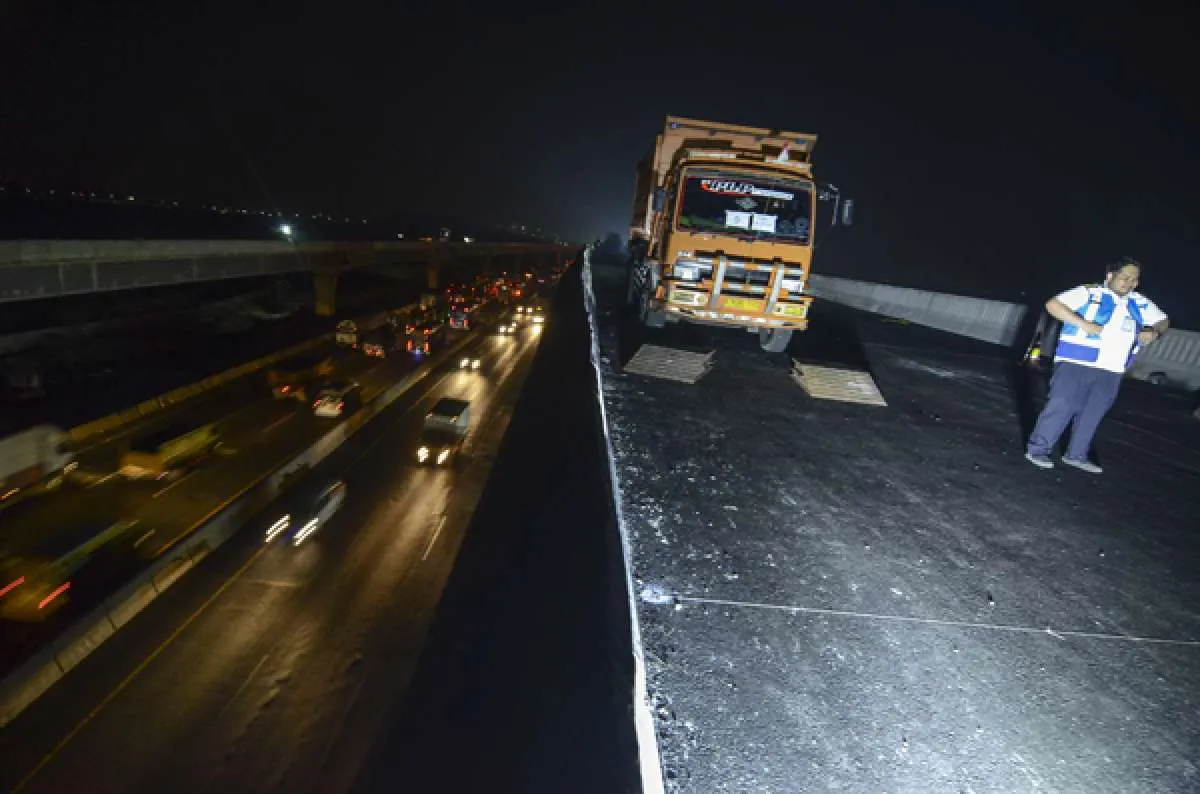 Menteri PUPR: Hasil uji beban sementara Jakarta-Cikampek II Elevated, aman 