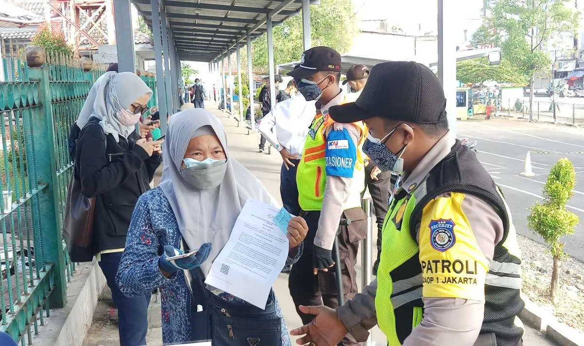 Ada perpanjangan PPKM level 4 di Jakarta , STRP tetap berlaku