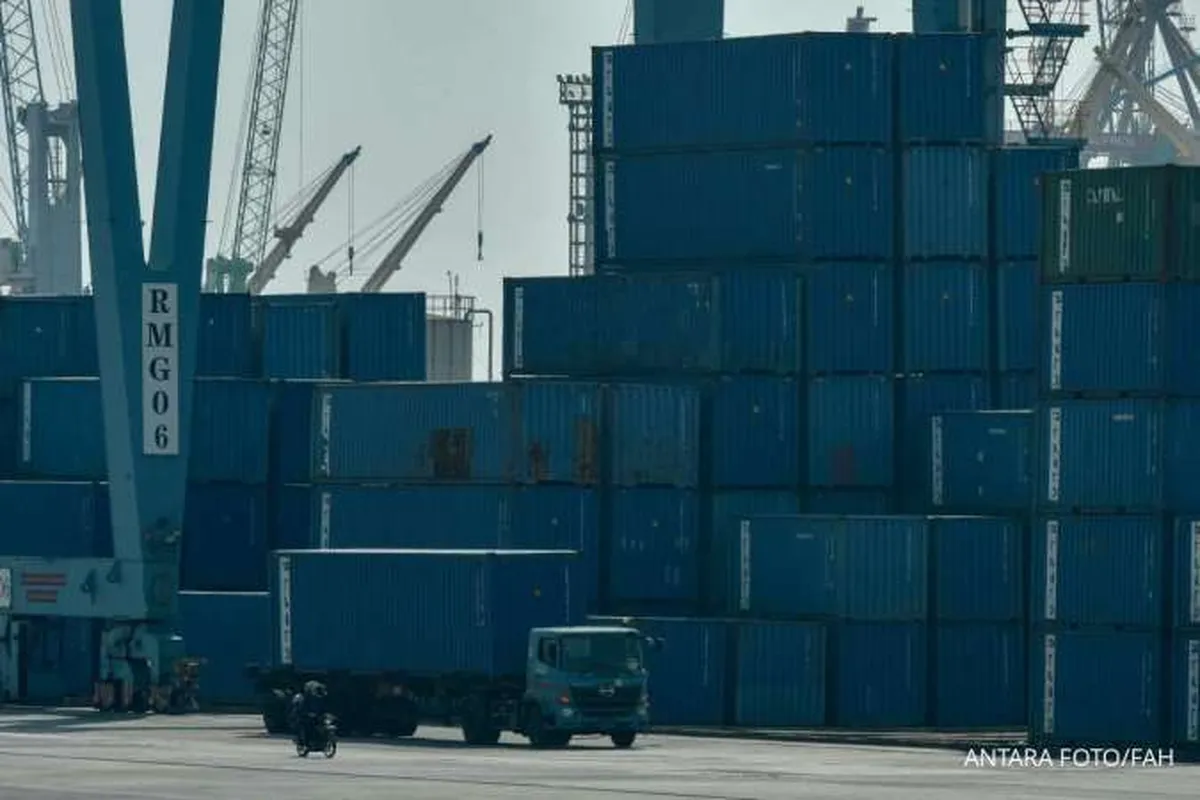 Surplus Perdagangan Indonesia Terus Berlanjut Meski Mengalami Penurunan