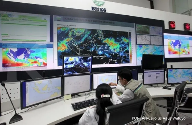 Ada 1 Siklon & 2 Bibit Siklon Tropis di Indonesia, Hujan Lebat Guyur Provinsi Ini 