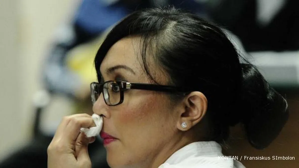 Angie didakwa menerima suap Rp 12 miliar lebih