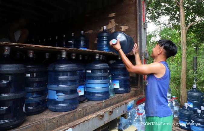 Rupiah Tembus Rp 18.000, Biaya Bahan Baku Industri Minuman Makin Melonjak