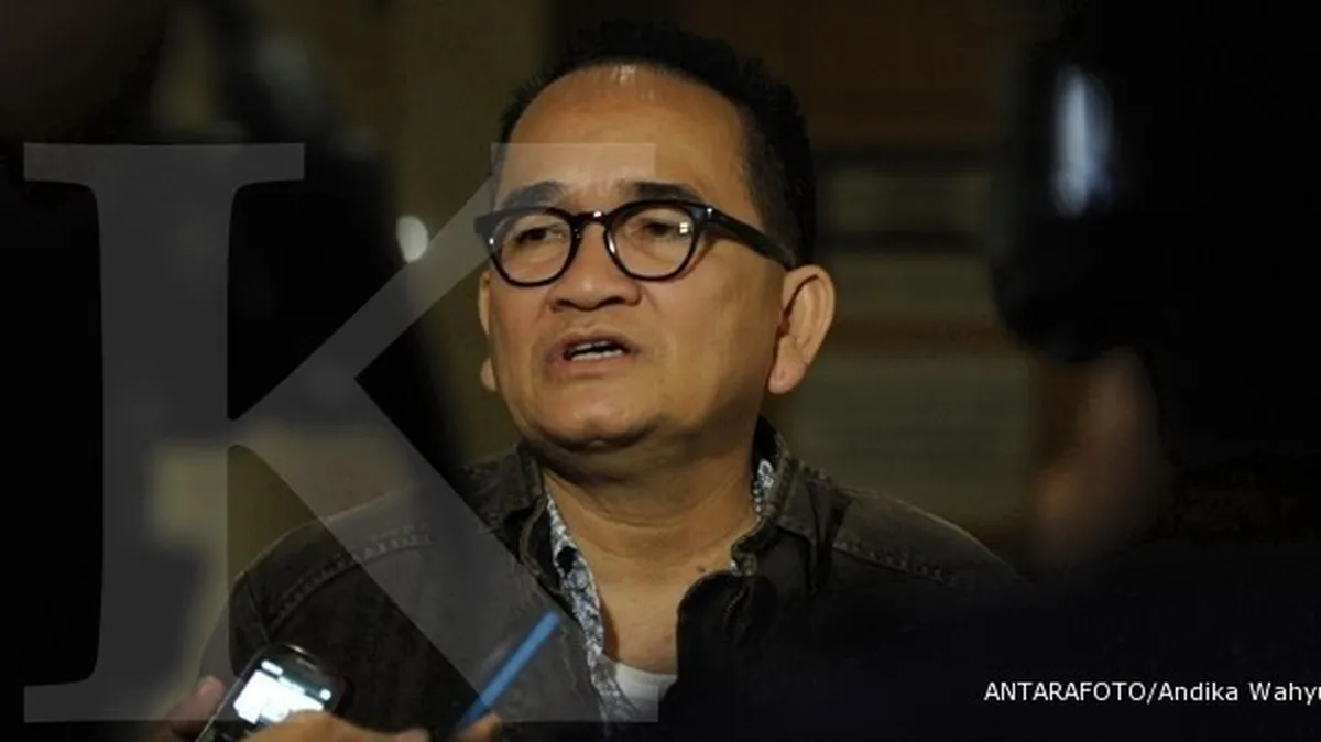 Dukung Jokowi, Ruhut Sitompul layak anak kecil