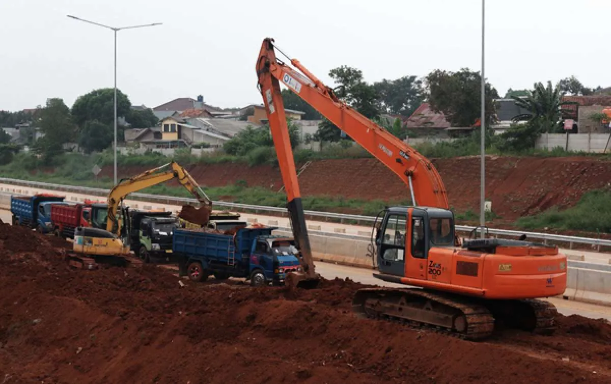 Pembiayaan alat berat diprediksi masih sulit tumbuh tahun ini