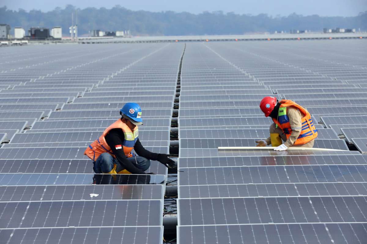 Kisah Keberlanjutan di Waduk Cirata, Dulu Menangkap Ikan Sekarang Menangkap Energi 