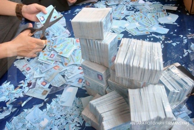 PEMUSNAHAN KTP ELEKTRONIK YANG RUSAK