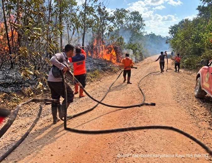 Karhutla di Lamandau, MKTR Turunkan Alat Berat dan Puluhan Personel
