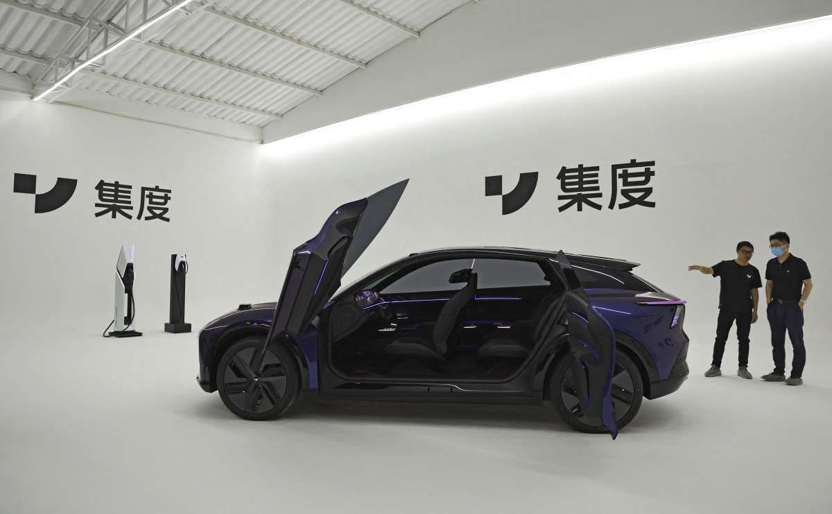 Bertekad Ungguli Tesla, Baidu Memacu Kendaraan Listrik Kemudi Otonom Melalui Jidu