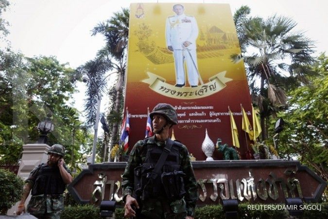 Raja Thailand Bhumibol menyetujui kudeta militer