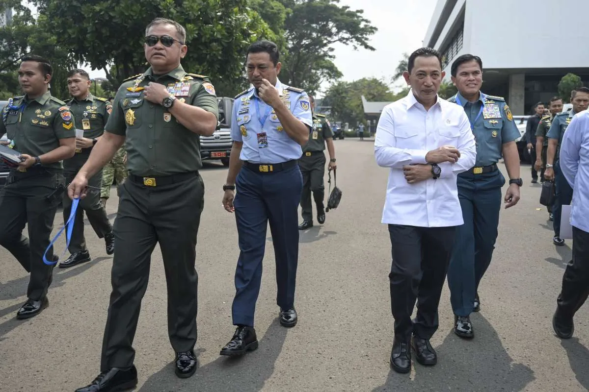 Hadapi Perang Modern, Prabowo Minta Rekrutmen TNI-Polri Tak Cuma Lihat Fisik