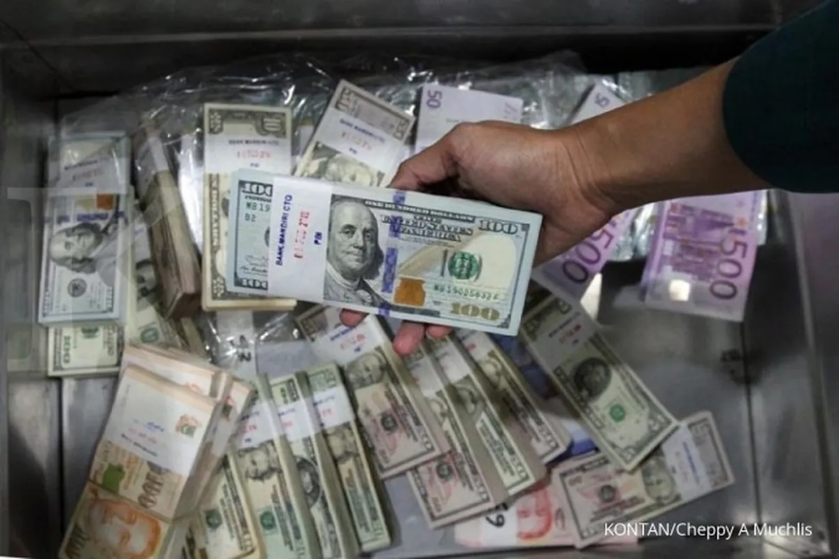 Tambah pasokan dollar, impor bakal dipangkas