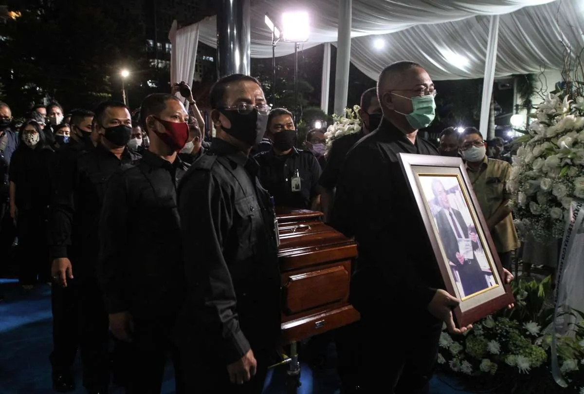 Tiba di Palmerah, jenazah Jakob Oetama disemayamkan di Gedung Kompas Gramedia