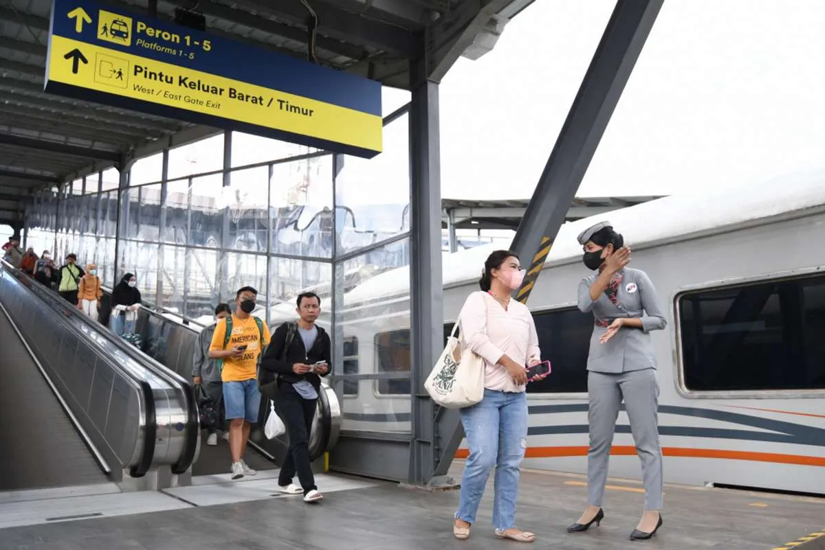 Pemudik Wajib Tahu, Ini Barang-Barang yang Dilarang Dibawa Naik Kereta Api