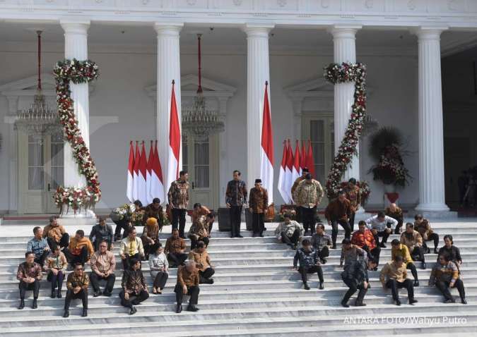 Jokowi: Nama calon menteri yang masuk lebih dari 300 orang