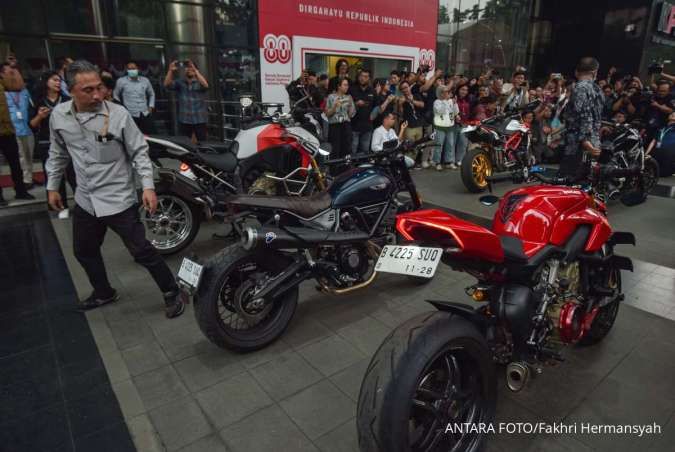 22 Mobil dan Motor Mewah Disita KPK Saat OTT Wamenaker Noel, Harga Miliaran Rupiah