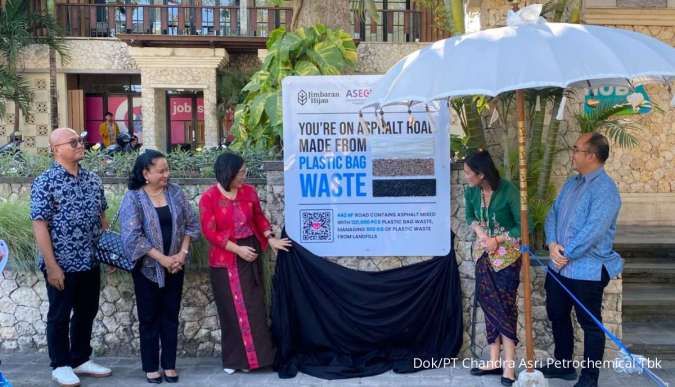 Chandra Asri (TPIA) Resmikan Showcase Jalan Aspal Plastik di Bali